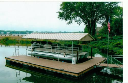 328490 301193563259395 1143661470 o[1]